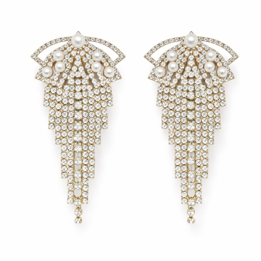 Elegant Silver Crystal Drop Earrings